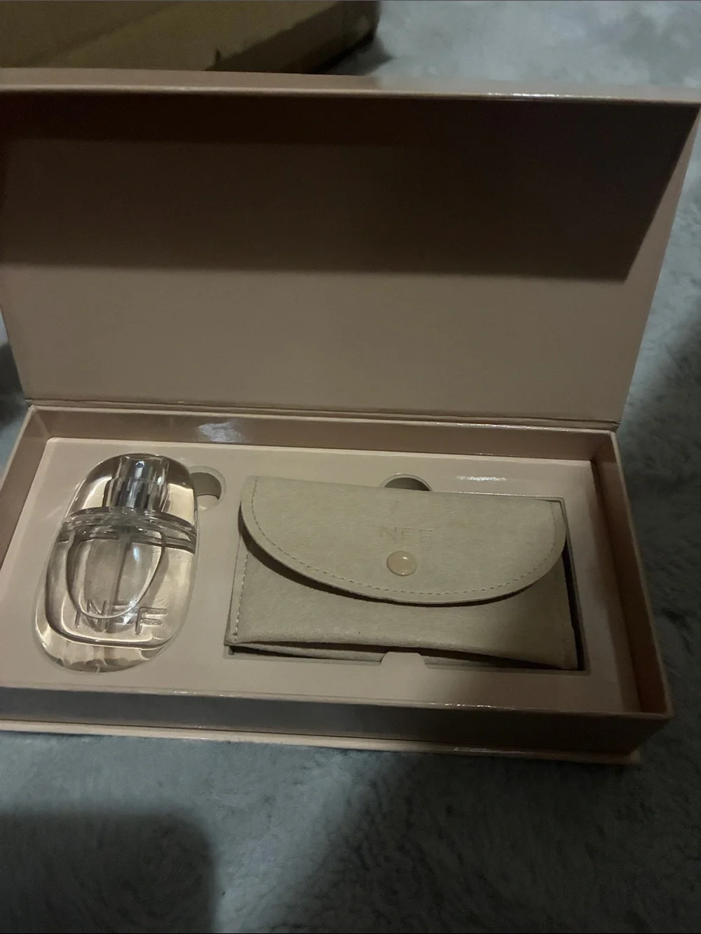 Beige Travel Wallet & Perfume Gift Set